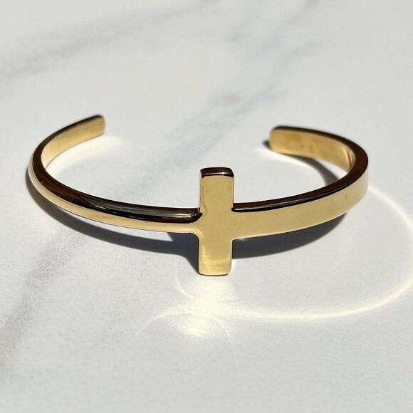 New! “Ximena” Adjustable Gold Bracelet - Picture 1 of 3